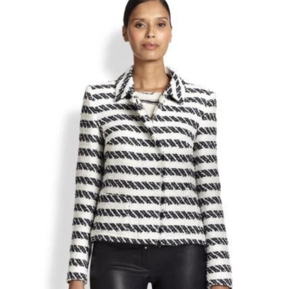 ESCADA Tweed Striped White/Navy Evening Jacket Size 42 - Rare Designer Piece